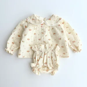 Conjunto blusa y culetín | Bruma | Mini flores rosas