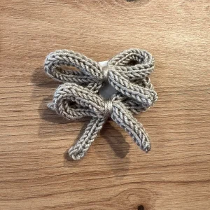 Pack 2 lazos con pinza gris claro