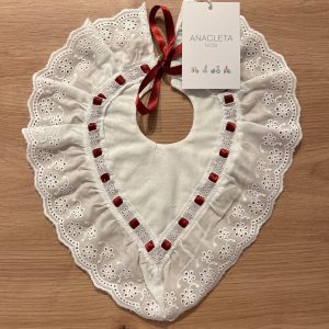 Babero alfiler burdeos