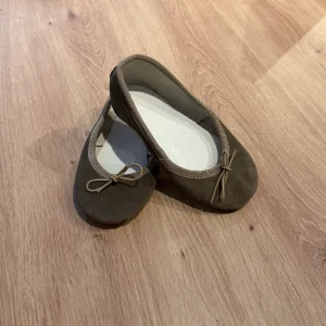 Manoletinas serraje topo