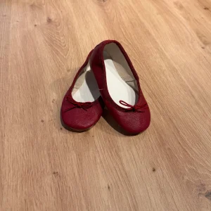 Manoletinas piel burdeos