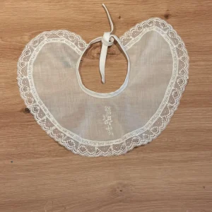 Cuello antiguo grande