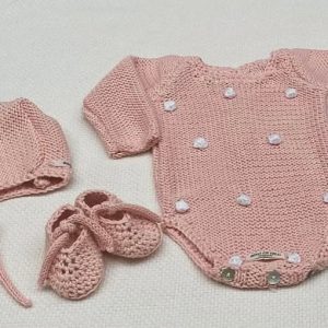 Pelele rosa bodoques blancos