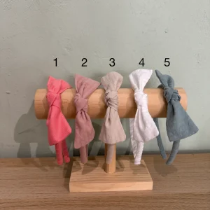 Diadema estrecha lazo