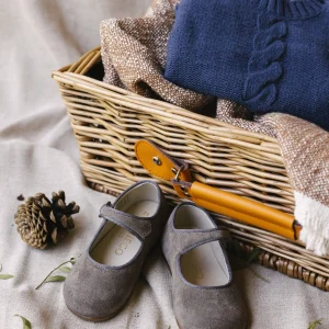 Mercedita Mercedes Gris